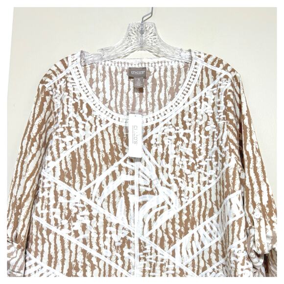 Chico’s Women’s 3 Highland Park Animal Print Embroidered 3/4 Sleeve Popover Top - Picture 3 of 11